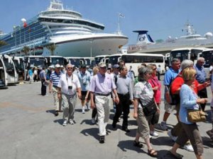 Türkiye'ye Gelen Turist Sayısı Arttı
