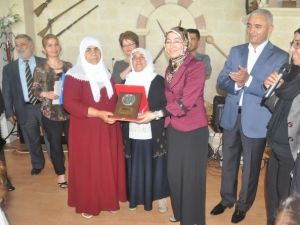 Kahta’da Anneler Günü Kutlandı