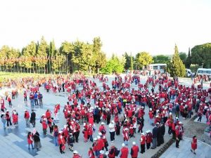 Öğrenciler Çanakkale’de Şehitlikleri Gezdi