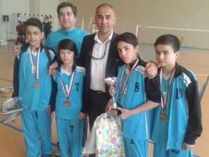 Adana’dan 4 Okul Badminton Türkiye Grup Şampiyonasına Gitti