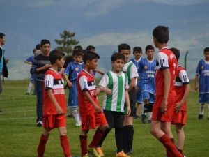 Kastamonu Amatör Kulüpler U-12 Futbol Şöleni Tosya’da Yapıldı