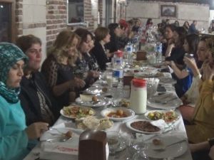 Teç-sen Anneler Günü İçin Toplandı