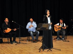 Akşehir Belediyesi’nden Anneler Günü Etkinliği,