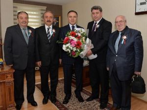 Vali Altıparmak “Vakıflar Sahip Olduğumuz Kültürel Değerlerin Korunmasında Önemli Bir Yere Sahiptir”