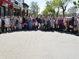 Başkan Ataç Şehit Annelerini Ağırladı