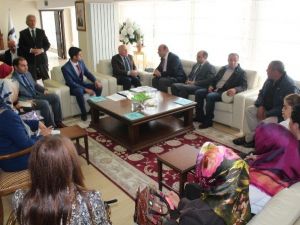 Engelliler, Başkan Sekmen’i Ziyaret Etti