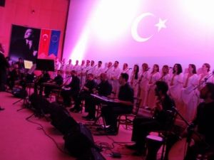 Medeniyetler Korosu Sivas’ta Konser Verdi