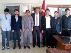 İlahiyat Fakültesi Öğrencileri Kendi Binalarını İstiyor