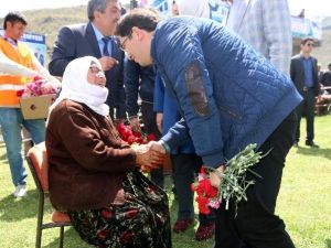 Helvadere’de Hıdırellez Coşkusu