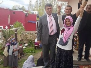 Çimen Horasan’da Seçmenle Buluştu