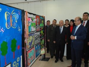 Fevzi Çakmak Ortaokulu Öğrencilerinden Resim Sergisi