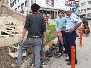 11 Mayıs Şehitliği’nin Çevre Düzenlemesi Yapıldı