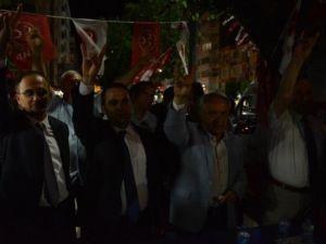 Merkez Efendi MHP’yi Bağrına Bastı