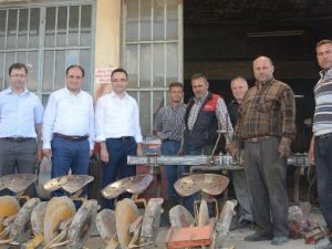 AK Partili Baybatur’a Kula’da Büyük İlgi