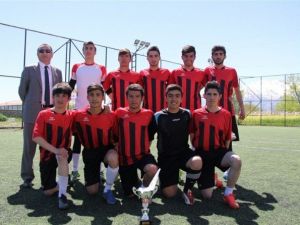 Nike Şampiyonu Spor Lisesi