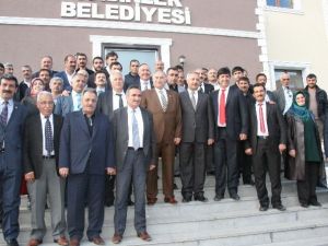Yılmaz Pasinler’de Ziyaretlerde Bulundu
