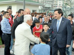 Bir Park Ve Bir Mahalle Konağı Daha Hizmette