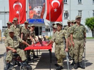 Engelli Vatandaşlar Askerlik Yemini Etti