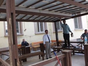 Burhaniye’de Hükumet Konağına İmeceyle Kamelya Yapıldı