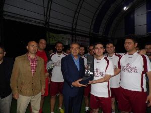 Kurumlar Arası Halı Saha Turnuvasında Şampiyon MYO Oldu