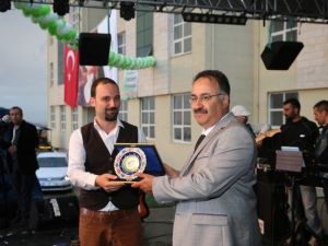 Iğdır Üniversitesi’nde Bahar Şenlikleri Coşkusu