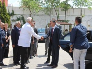 Vali Bektaş’tan Dobra Dobra Açıklamalar