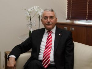 Rektör Hasan Gönen’in Hemşireler Haftası Mesajı