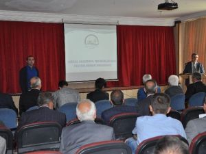 Derik’te Çiftçilere Kırsal Kalkınma Semineri Verildi