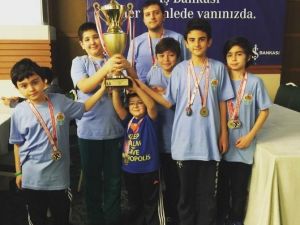 Büyükşehir Belediyesi Satranç Takımı Şampiyon Oldu