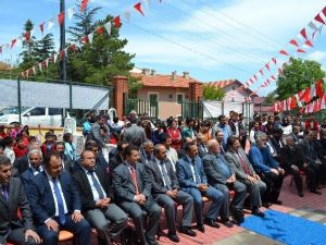 Öğrenciler, Fuarda Kitaplarla Buluştu