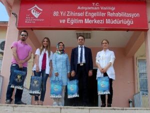 Engellilere Elektrikli Diş Fırçası Dağıtıldı