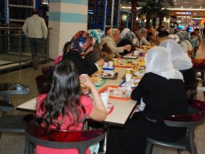 Ninova’da Yemekli Anneler Günü Etkinliği