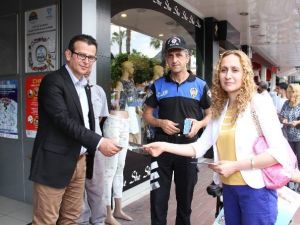 Alanya’da Engelsiz Trafik İçin Uyarıcı Afişler Dağıtıldı
