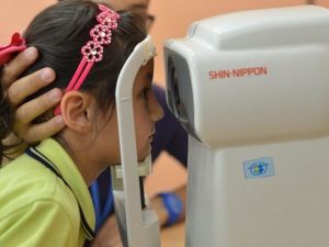 Miniklere Göz Taraması Sürüyor