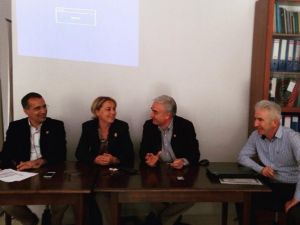 CHP Adayı Teber Eczacıları Ziyaret Etti