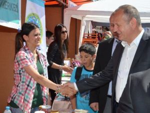 Başkan Keleş, Engelliler Çarşını Ziyaret Etti