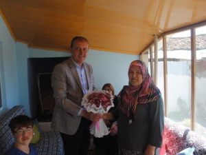 Biga Belediyesi Yılının Annesini Seçti