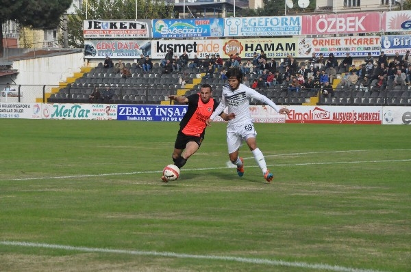 NAZİLLİ BELEDİYESPOR:4 DÜZYURTSPOR: 2 7