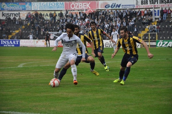 NAZİLLİ BELEDİYESPOR: 4 ANKARAGÜCÜ: 1 15