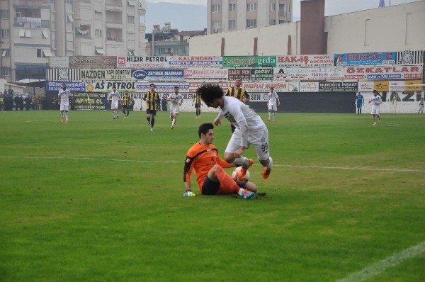 NAZİLLİ BELEDİYESPOR: 4 ANKARAGÜCÜ: 1 4