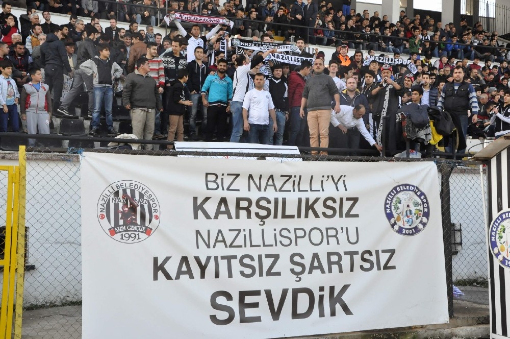 NAZİLLİ BLD: 3 KIRKLARELİSPOR: 0 4