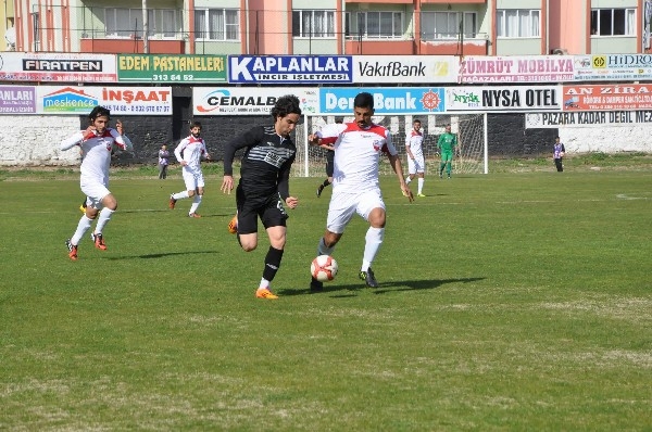 Nazilli Belediyespor: 3 Kahramanmaraşspor: 1 8