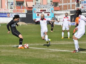 Nazilli Belediyespor: 3 Kahramanmaraşspor: 1