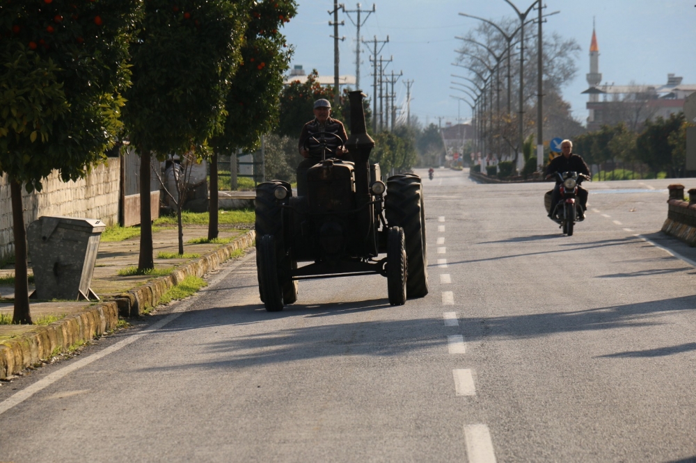 68 yıllık traktörü 50 bin avroya satıyor 12