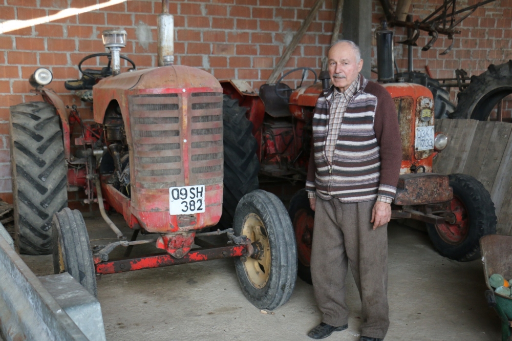 68 yıllık traktörü 50 bin avroya satıyor 17