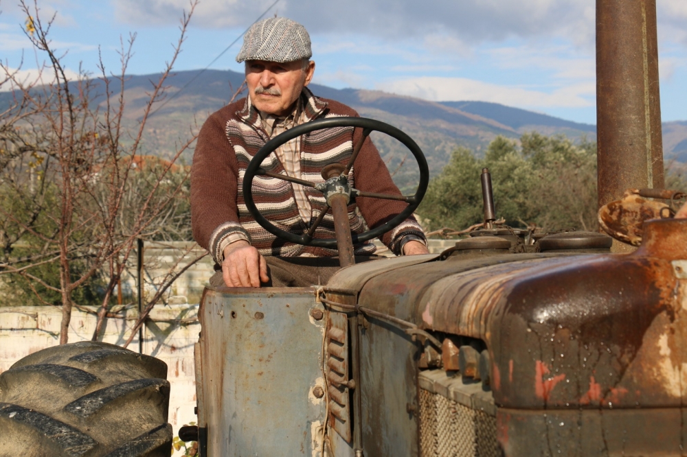 68 yıllık traktörü 50 bin avroya satıyor 8