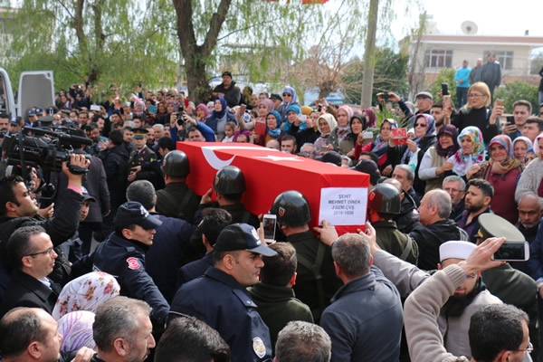 Nazilli şehidini uğurladı 15