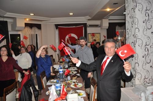 KIZILAY’DAN DAYANIŞMA YEMEĞİ 15