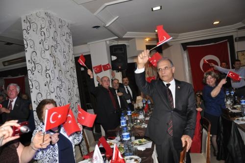 KIZILAY’DAN DAYANIŞMA YEMEĞİ 16