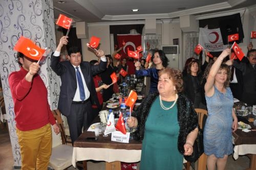 KIZILAY’DAN DAYANIŞMA YEMEĞİ 19